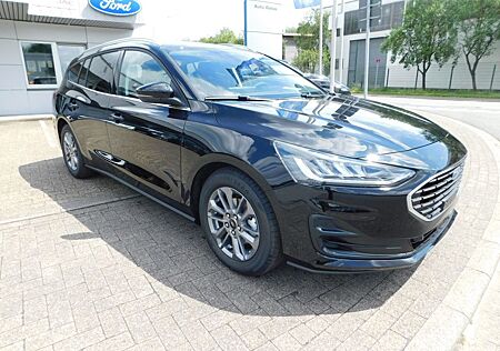 Ford Focus Titanium X Automatik Sync IV / Leder