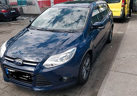 Ford Focus 1,0 EcoBoost 74kW SYNC Edition Turnier...