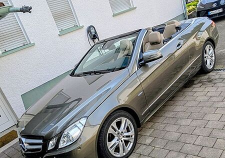 Mercedes-Benz E 200 Cabriolet CGI BlueEFF. AVANTGARD Automatik
