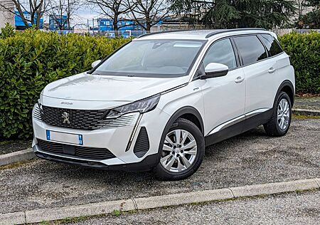 Peugeot 5008 II 130 EAT8 Style, 10" Screen, Facelift, 7s