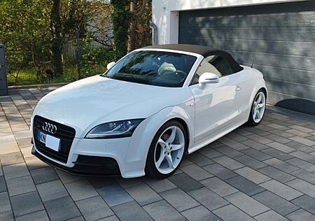 Audi TT Roadster 2.0 TDI quattro s-line