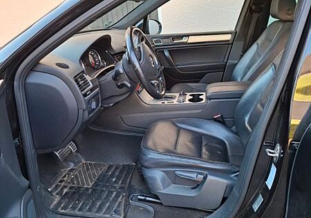 VW Touareg Volkswagen 3.0 V6 TDI Tiptronic BlueMotion Tech...