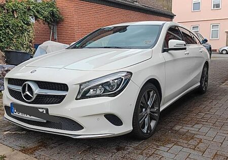 Mercedes-Benz CLA 180 Shooting Brake -