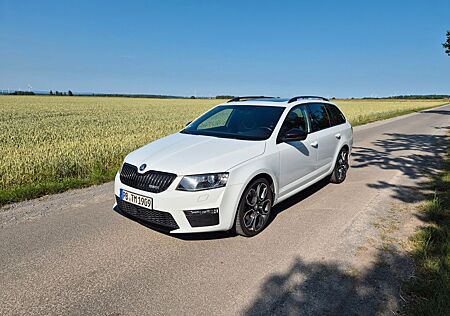 Skoda Octavia 2.0 TDI DSG RS Combi RS, Top Zustand