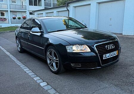 Audi A8 3.0 TDI (DPF) tiptronic quattro -