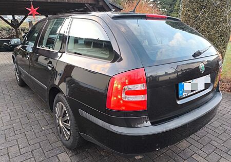 Skoda Octavia Combi 1.6 Elegance