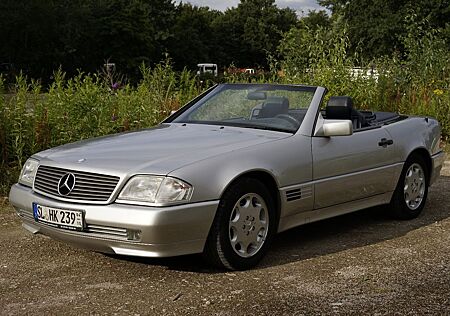 Mercedes-Benz SL 300 1. Hand