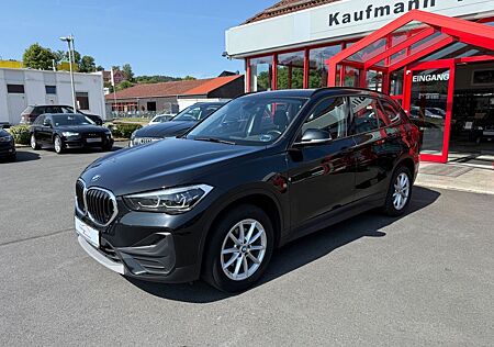 BMW X1 Baureihe sDrive 18 d*LED*NAVI*AHK*SHZ*