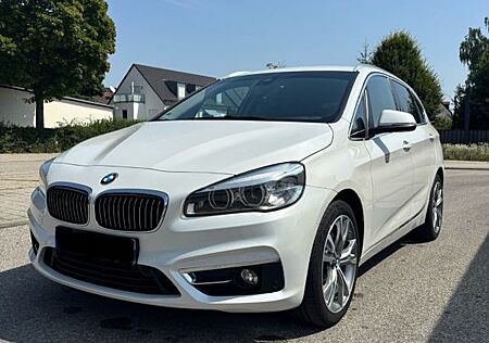 BMW 2er 220 Active Tourer 220d xDrive Steptronic Lux...