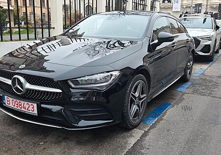 Mercedes-Benz CLA 250 e DCT -AMG LINE Panoramic/ Leder