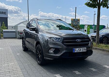 Ford Kuga 1,5 EcoBoost ST-Line - HU NEU