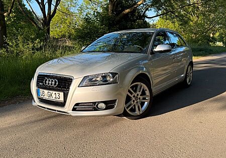 Audi A3 *KEIN EXPORT* 2.0 TDI quattro S line Sportbac