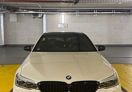 BMW 540i M Paket