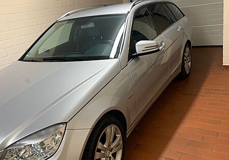 Mercedes-Benz C 180 CGI T BlueEFFICIENCY AVANTG. Aut. AVAN...