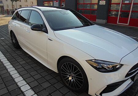 Mercedes-Benz C 300 T d AMG+Standhzg.,Ahk,Pano-Dach