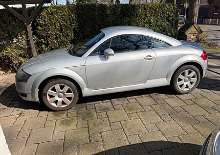 Audi TT Coupe 1.8T -