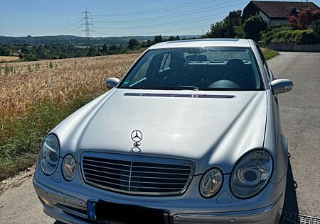 Mercedes-Benz E 320 AVANTGARDE Avantgarde