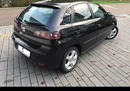 Seat Ibiza 1.4 16V 63kW Reference Reference