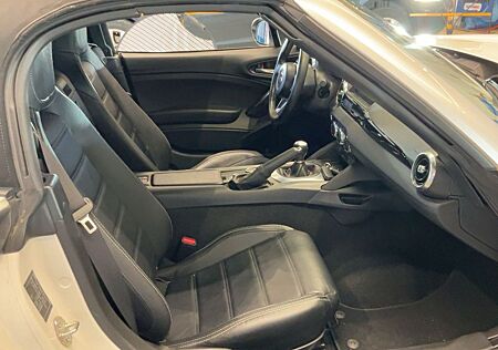 Fiat 124 Spider 1.4 MultiAir Turbo Lusso
