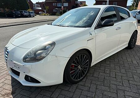 Alfa Romeo Giulietta Quadrifoglio Verde Leder Xenon PDC