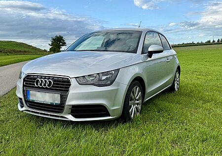 Audi A1 1.2 TFSI Attraction Attraction