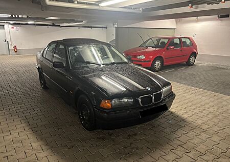 BMW 316i E36