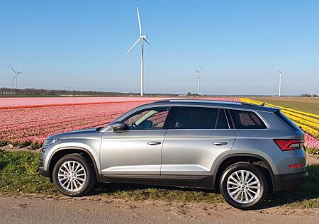 Skoda Kodiaq 2.0 TDI SCR DSG STYLE ACC MEMORY AHK LED