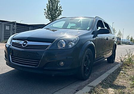 Opel Astra H Caravan Innovation