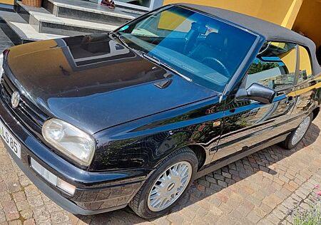 VW Golf Volkswagen Cabrio Classic Edition