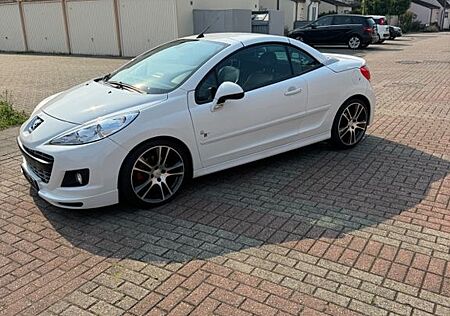 Peugeot 207 CC Black & White Edition 155 THP Black &...