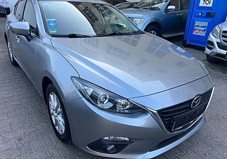 Mazda 3 Lim. Center-Line