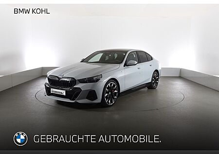 BMW i5 eDrive40 M Sport Pro Anhängerkupplung Panoram