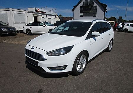 Ford Focus 1.5 Titanium*NAVI*KAMERA*TOT-WINKEL*8-Fach