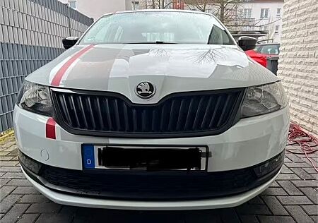 Skoda Rapid 1.6 TDI Cool Ed Red & Grey schw Spaceb...