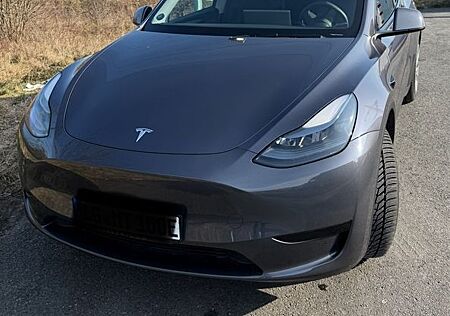Tesla Model Y Hinterradantrieb RWD