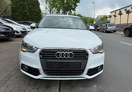 Audi A1 ambition 1.2, Exterieur-Paket S line