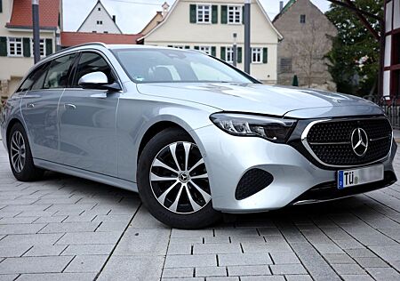 Mercedes-Benz E 220 T d - AVANTGARDE Adv - AHK - DISTRONIC