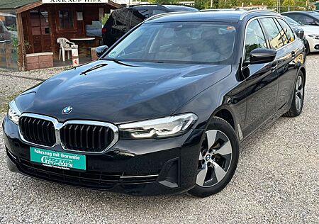 BMW 520d /LED/Leder/Kamera/HamanKardon/CockPit