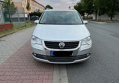 VW Touran Volkswagen 2.0 TDI DPF United United