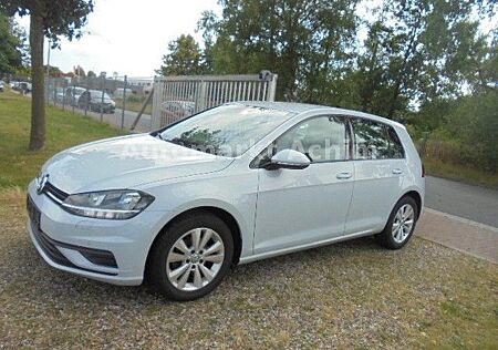 VW Golf Volkswagen VII TSI 5-Türer KLIMAAUTOMATIK+NAVI+SHZ+PDC