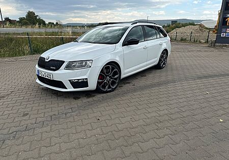 Skoda Octavia 2.0 TSI DSG RS Combi RS