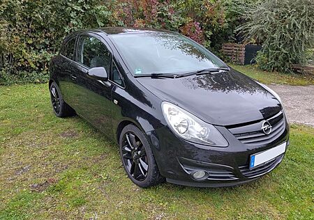 Opel Corsa D 1.4 Color Edition 74kW 101 PS