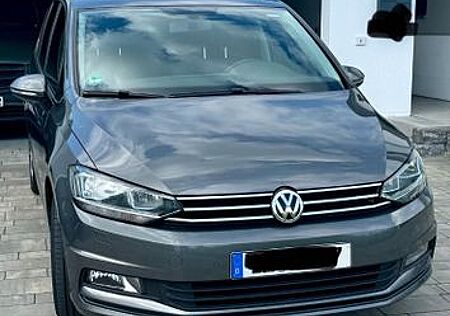 VW Touran Volkswagen 1.6 TDI SCR Comfortline BMT Comfortline