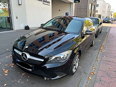 Mercedes-Benz CLA 180 Shooting Brake Urban