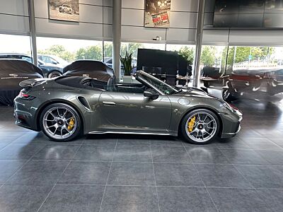 Porsche 992 Turbo S Cabriolet / Porsche Approved