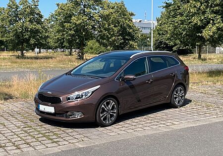 Kia Cee'd Sportswagon cee'd SW 1.6 GDI DCT Spirit Pano Navi Allwetter