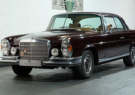Mercedes-Benz 280 SE 3.5 Coupé
