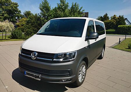 VW T6 Multivan Volkswagen 2.0 TDI DSG Trendline