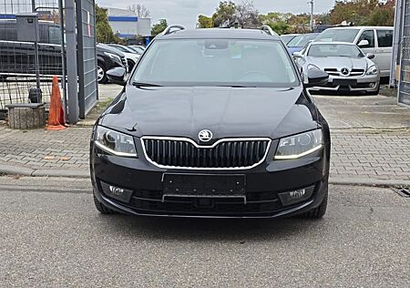 Skoda Octavia Combi Style 1 Hand Navi Xenon Standleitu