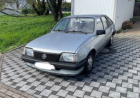 Opel Ascona C 1.6S